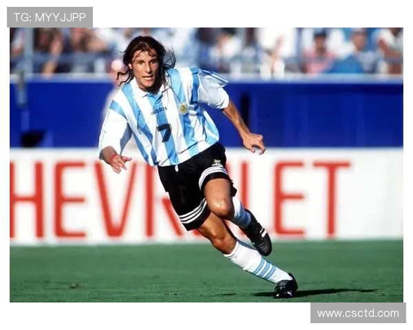 退役足球明星名字大全及其辉煌成就回顾与影响力分析